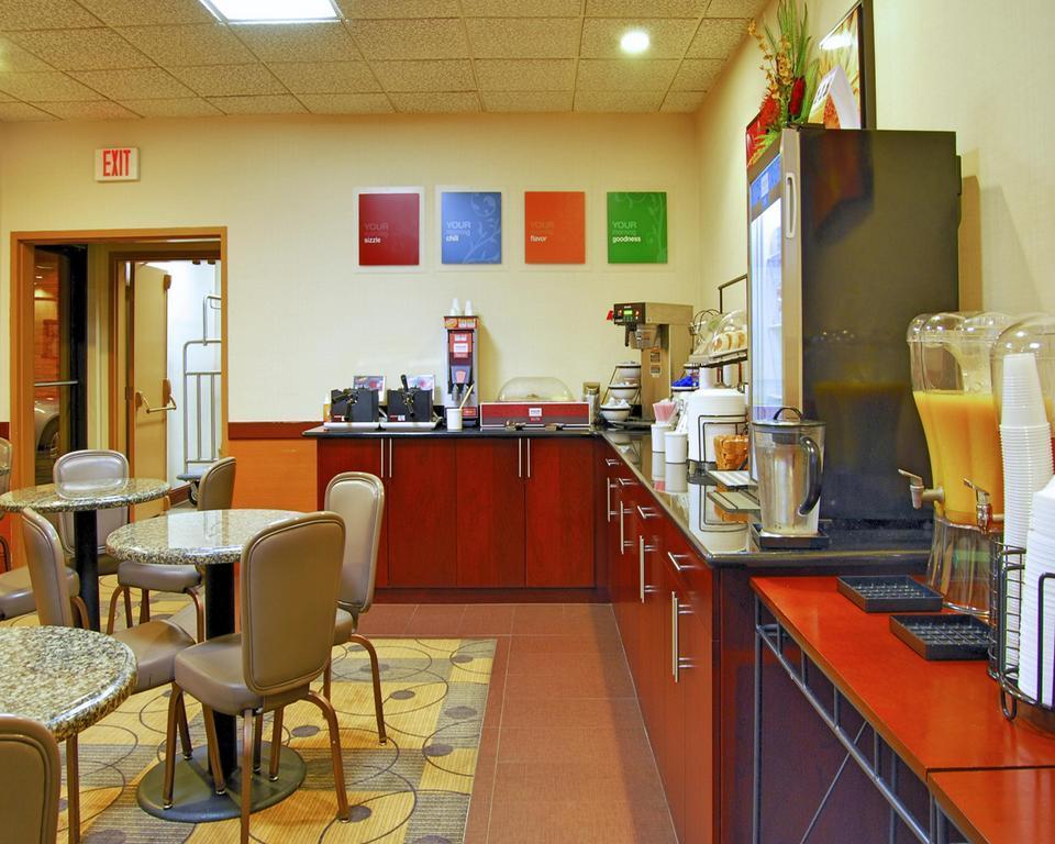 Red Roof Inn Pittsburgh - Mcknight Rd Eksteriør billede